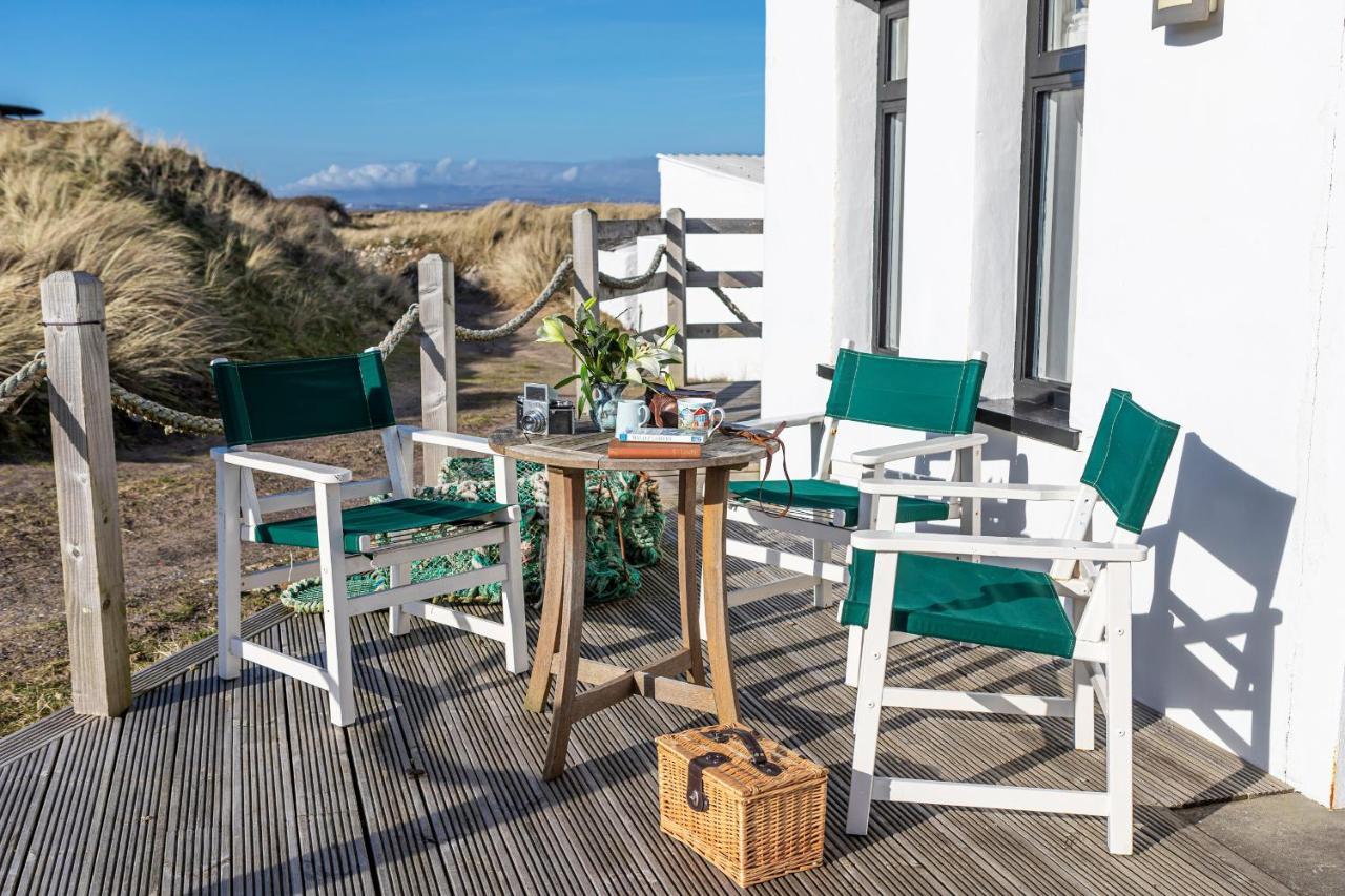 Villa Finest Retreats - The Lighthouse Hide à Rampside Extérieur photo